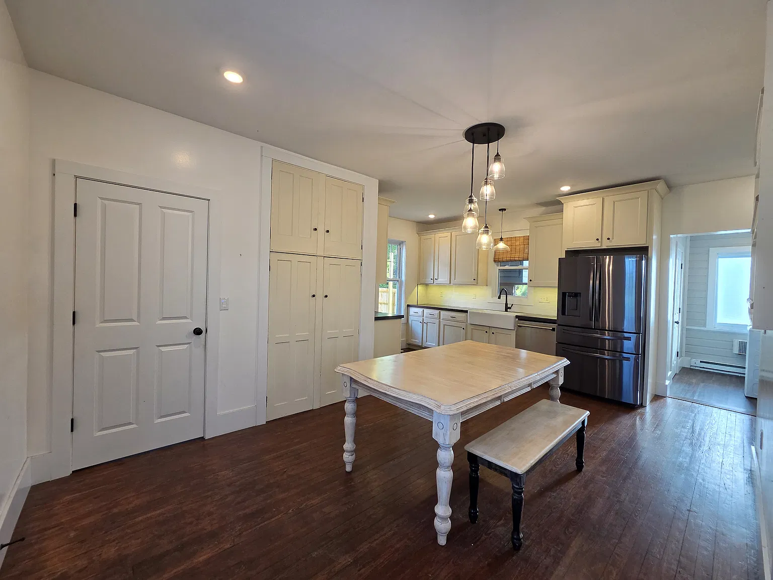 3 bed, 1.5 bath, 1848 sqft, $1,850 — Photo 4