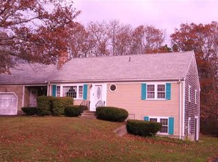 22 Stub Toe Rd, Cotuit, MA 02635