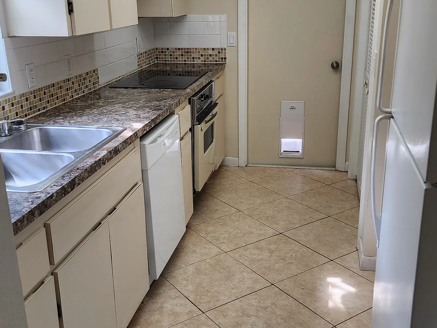 37 Jamaica St — Photo 2
