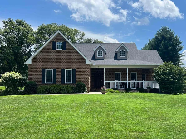 303 Baldwin Dr, Staunton, VA 24401