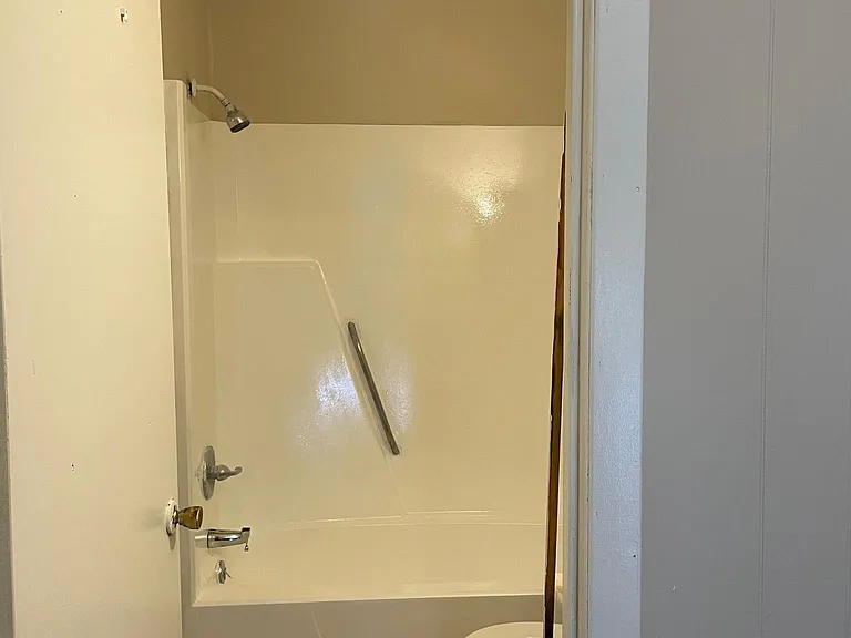 136 Hale Ave #3 — Photo 7