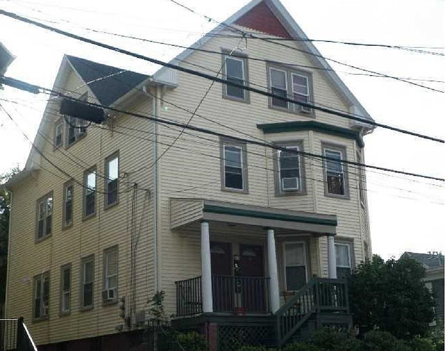 1st image of 75 Camp St Floor 1