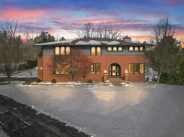 5257 N Meadow Ct, Ann Arbor, MI 48105