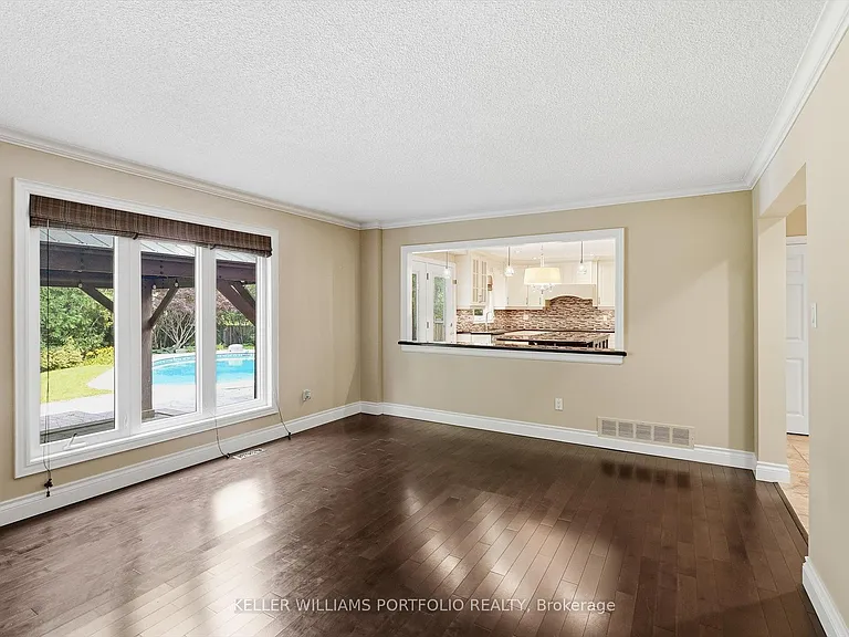 287 Royal Albert Ct — Photo 21
