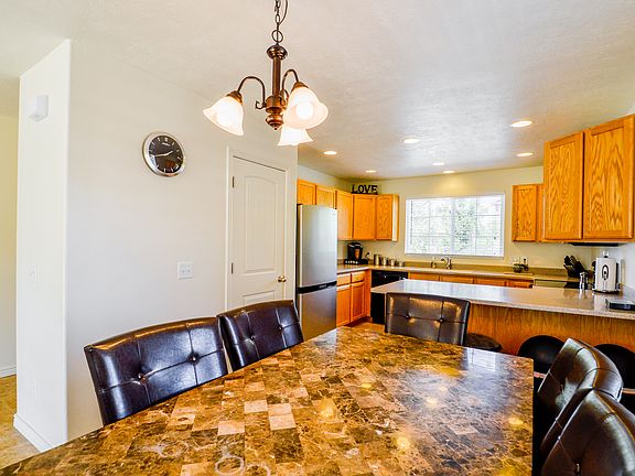 4th image of 7031 W Dry Sycamore Ln