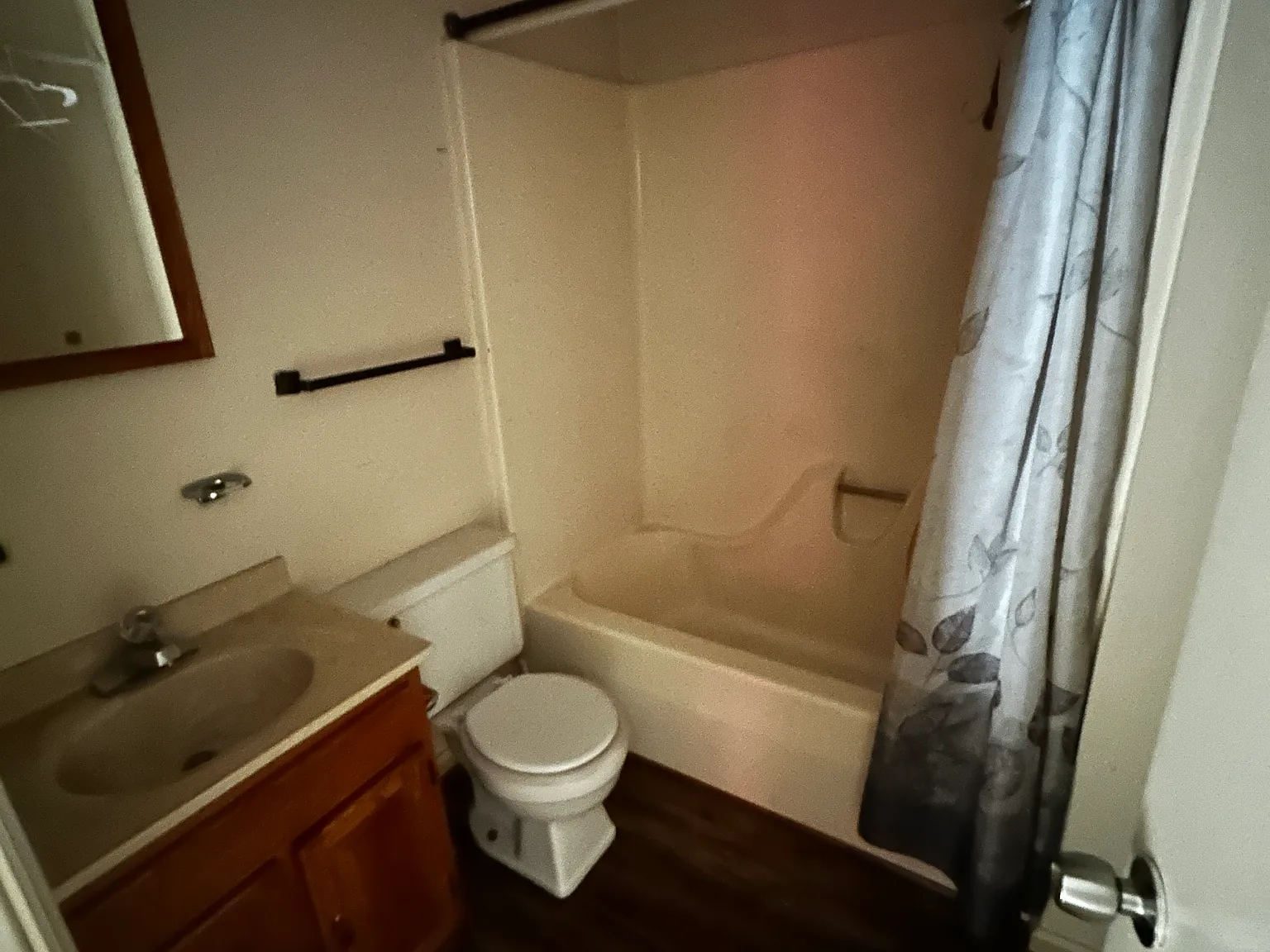 930 Banks Rd — Photo 3