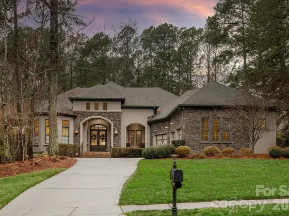 4006 Pinehill Ln, Matthews, NC 28104