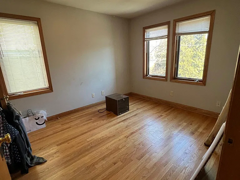2910 N Newhall St #C — Photo 26
