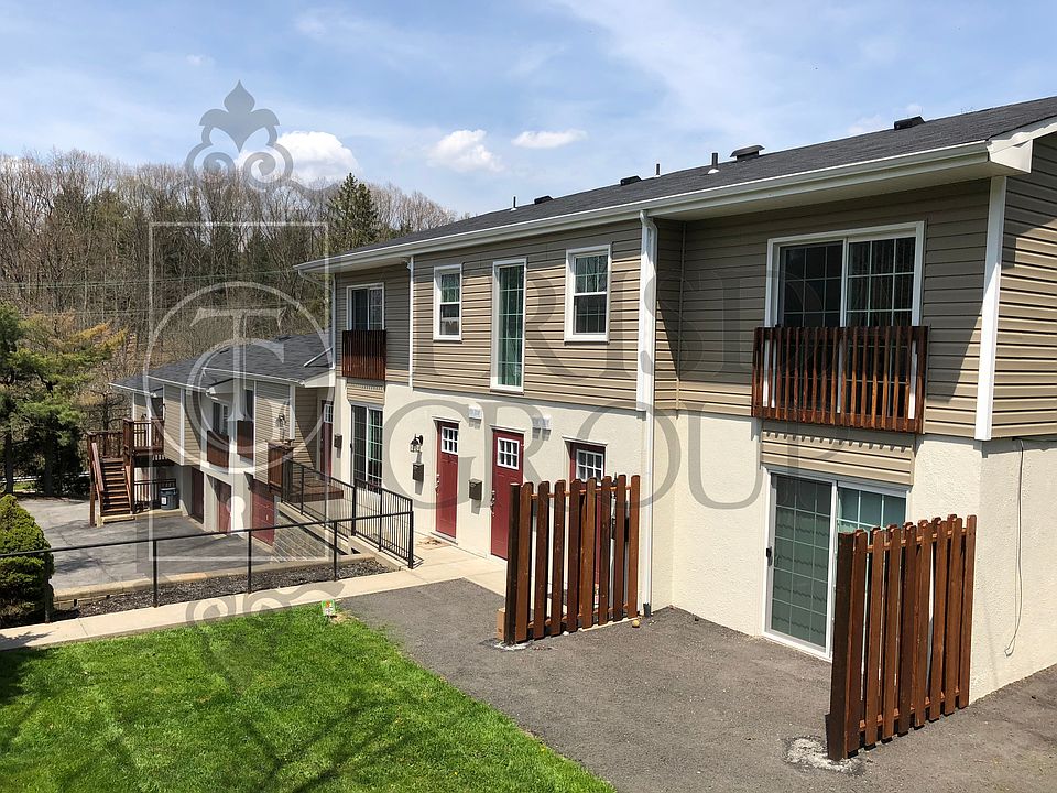 1st image of 1335 Cedar Blvd APT C