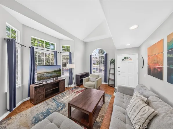 402 Almond Ave, Monrovia, CA 91016