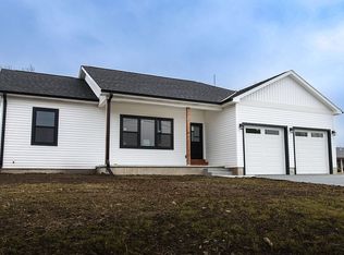 303 13th St, Pawnee City, NE 68420
