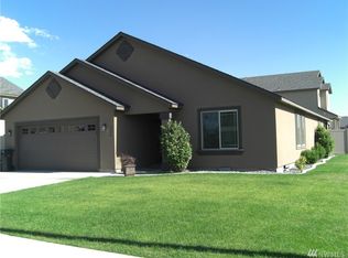 706 7th Ave NE, Ephrata, WA 98823