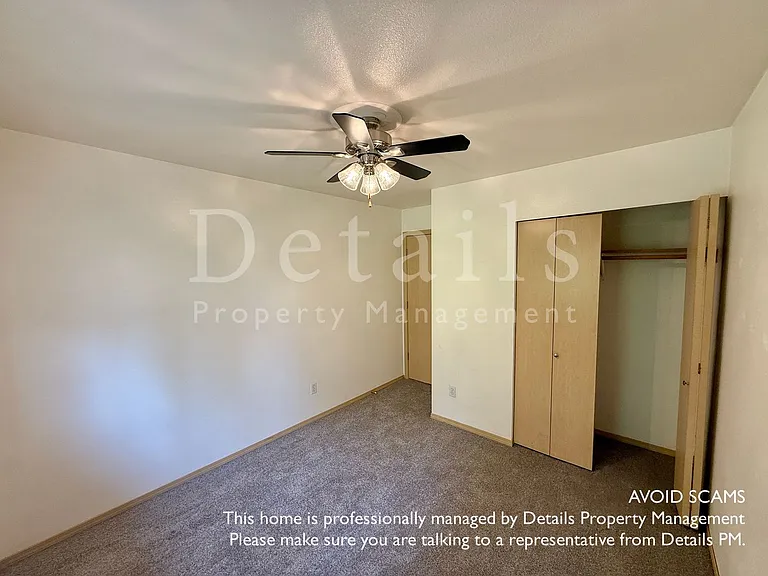 5210-5212 W Francis St — Photo 10