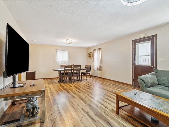 5th image of 288 W Randolph St