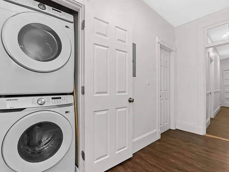 868 Huntington Ave #3 — Photo 4