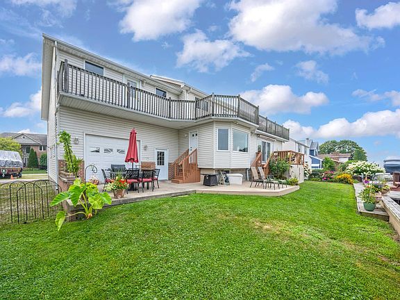 2nd image of 37633 Mast Ct