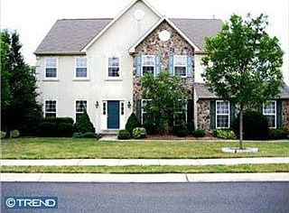 1st image of 742 Jamestown Rd