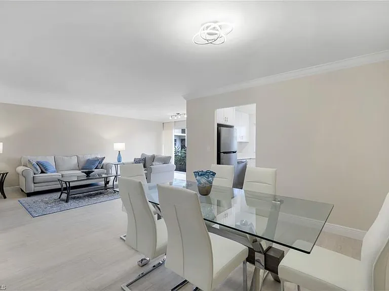 3200 Gulf Shore Blvd N #115 — Photo 7