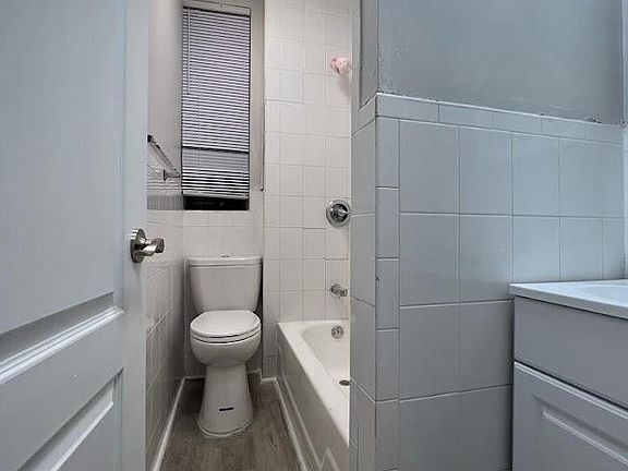 4th image of 5206 Bergenline Ave
