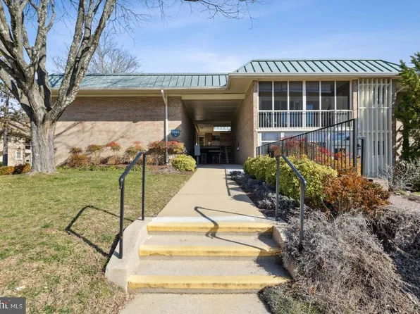 3563 S Leisure World Blvd #23-2C, Silver Spring, MD 20906