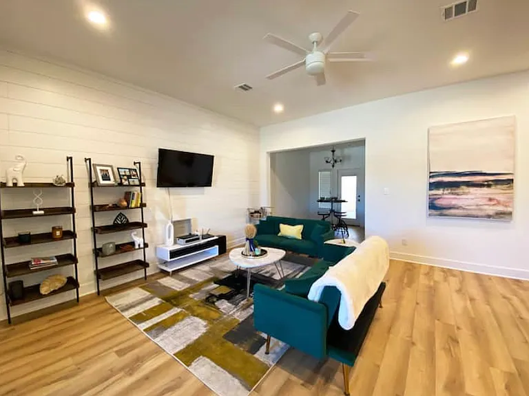 1761 Summit Crossing Ln — Photo 3