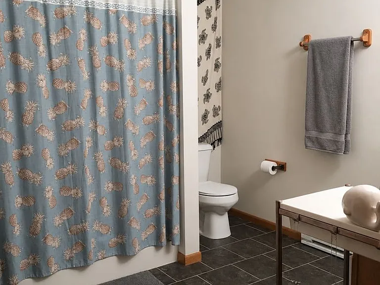 Windsor Pond Apartments — Photo 10