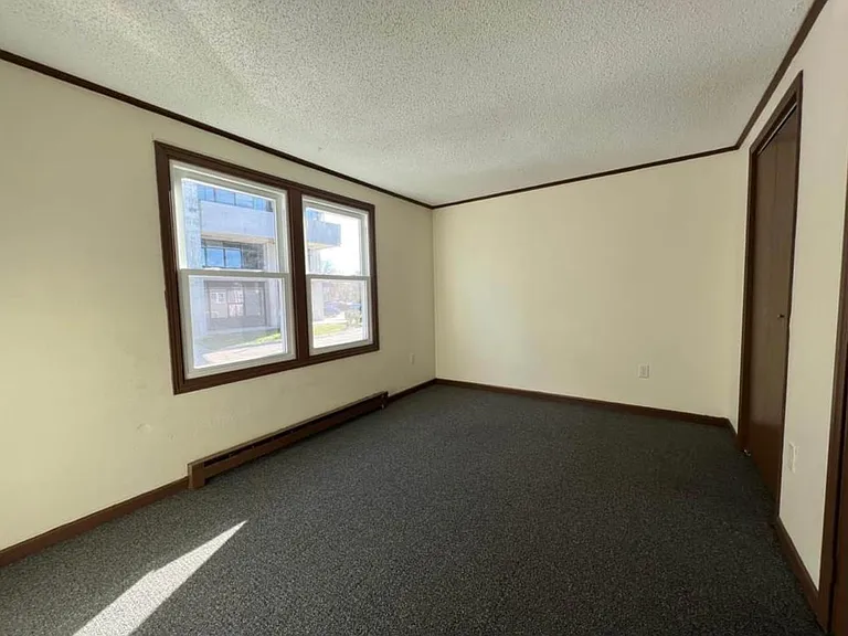 85 Gershom Ave #8 — Photo 3