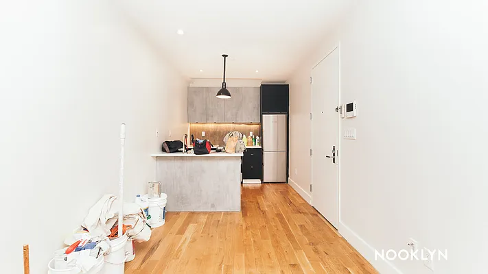 Rented by Nooklyn NYC LLC | media 18