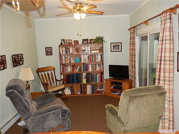 5th image of 20 Barnum Ave