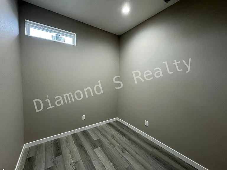 2124 N Bradbury Ln — Photo 18