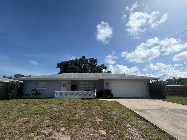 2345 Sunnyside Ln, Sarasota, FL 34239
