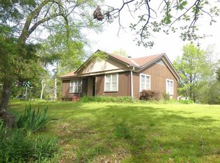 1014 N 3rd St, Morrilton, AR 72110