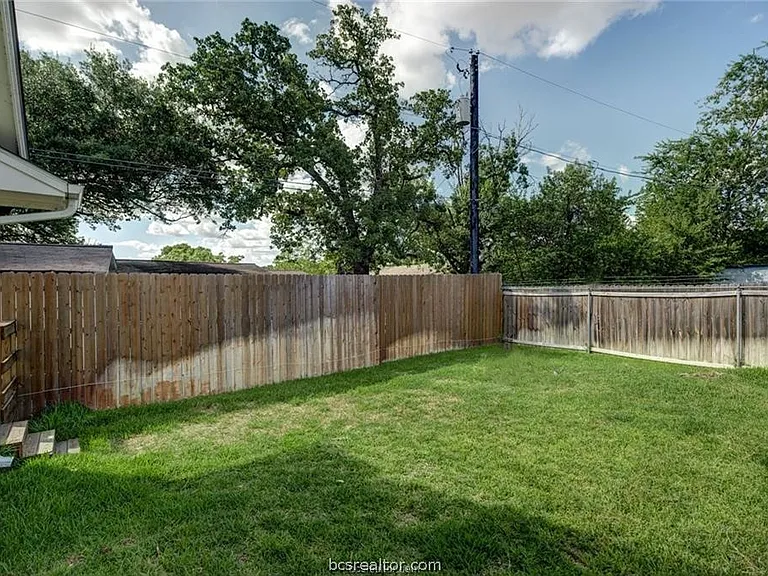 114 Lynn Dr — Photo 27