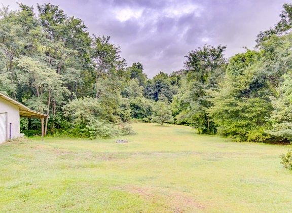 3rd image of 115 North Dr