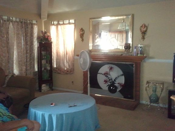 FIREPLACE LIVING ROOM