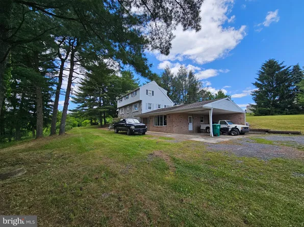 752 S Nyes Rd, Hummelstown, PA 17036