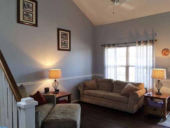 5th image of 352 Marldale Dr