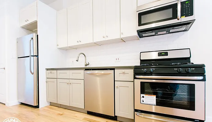 Rented by L Rose Realty (Brokerage) | media 1