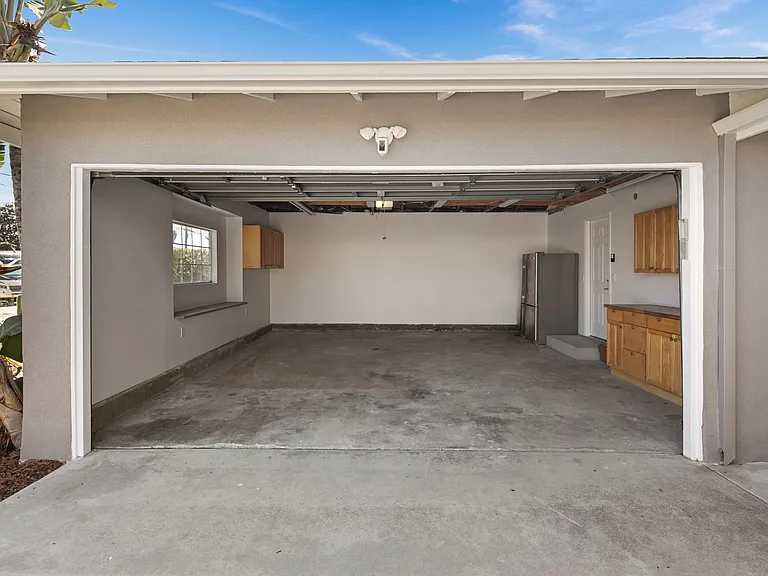 1648 El Prado Ave — Photo 50