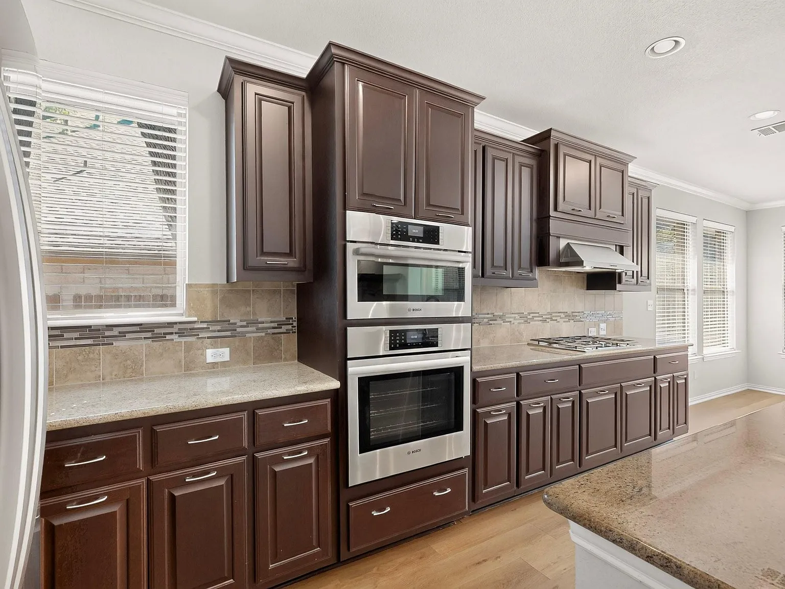 4 bed, 3.0 bath, 2767 sqft, $4,250 — Photo 4