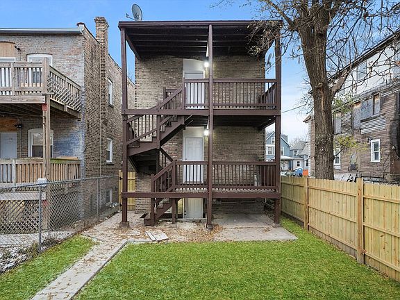 3rd image of 533 N Lawler Ave