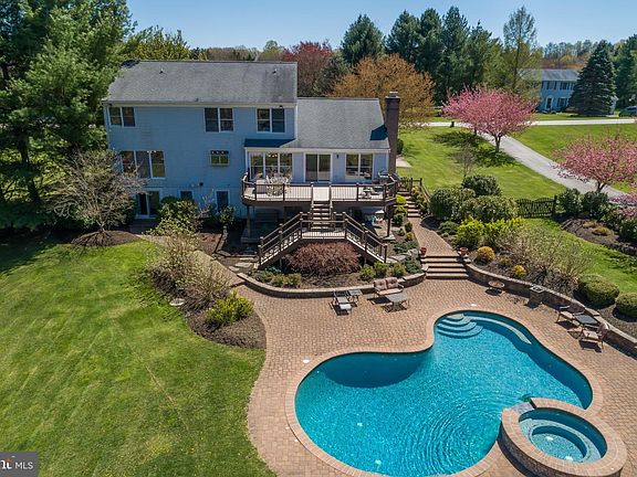 2nd image of 19012 Hunt Pass Ct