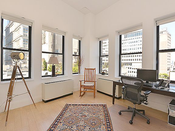 3rd image of 71-73 Nassau St
