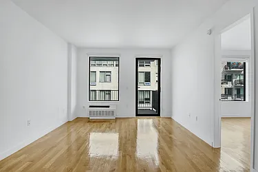 Rented by L Rose Realty (Brokerage)