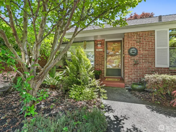1811 NW 95th Street, Seattle, WA 98117