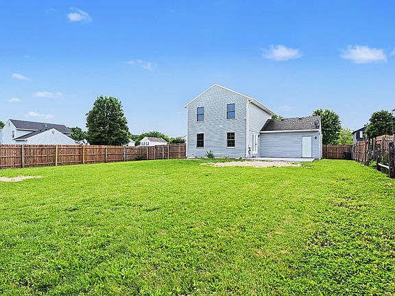2nd image of 596 Pine Hill Pl