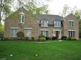 310 Regatta Dr, Avon Lake, OH 44012