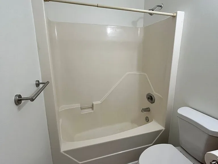 1408 Barouche Ct — Photo 24