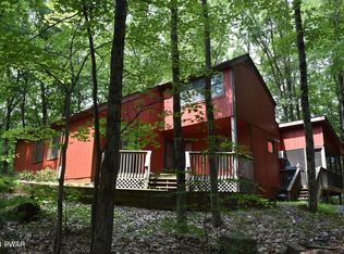 103 Mustang Dr, Lords Valley, PA 18428