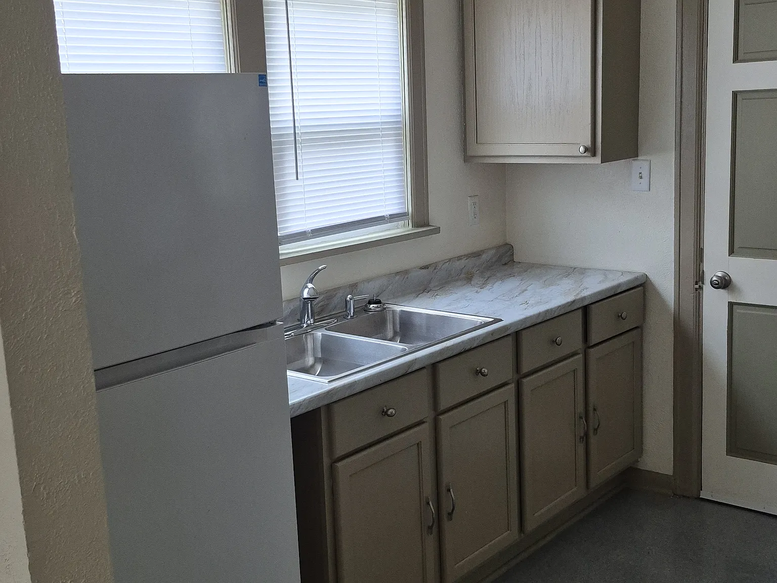 4 bed, 1400 sqft, $1,850 — Photo 4